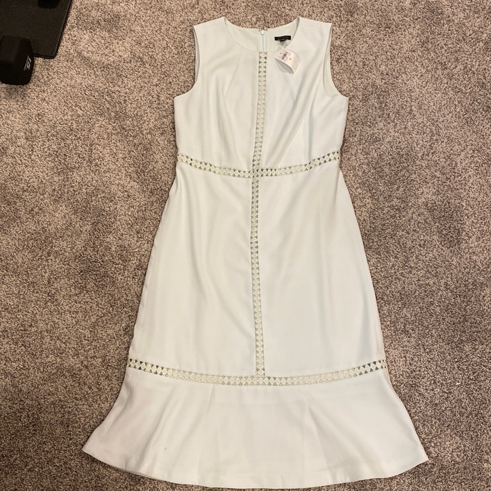 Ann Taylor:Soft Green Dress